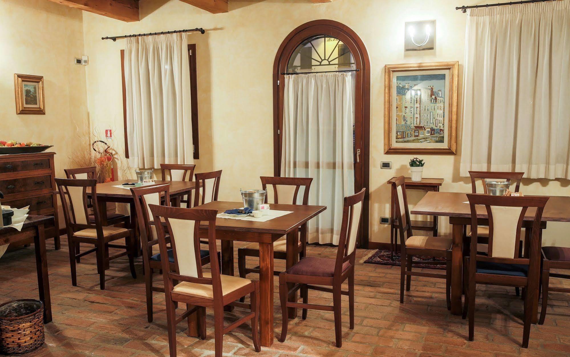 Locanda Il Fagiano Sette Polesini Exterior foto